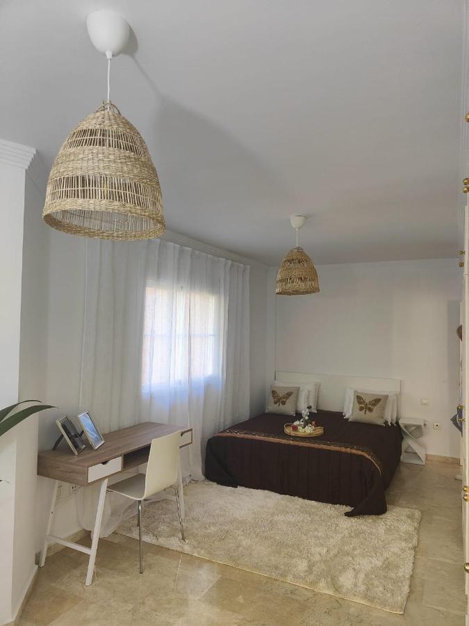Center Beach 2 Beds Appartement Elviria Marbella Exterior photo