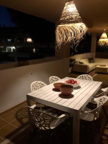 Center Beach 2 Beds Appartement Elviria Marbella Exterior photo