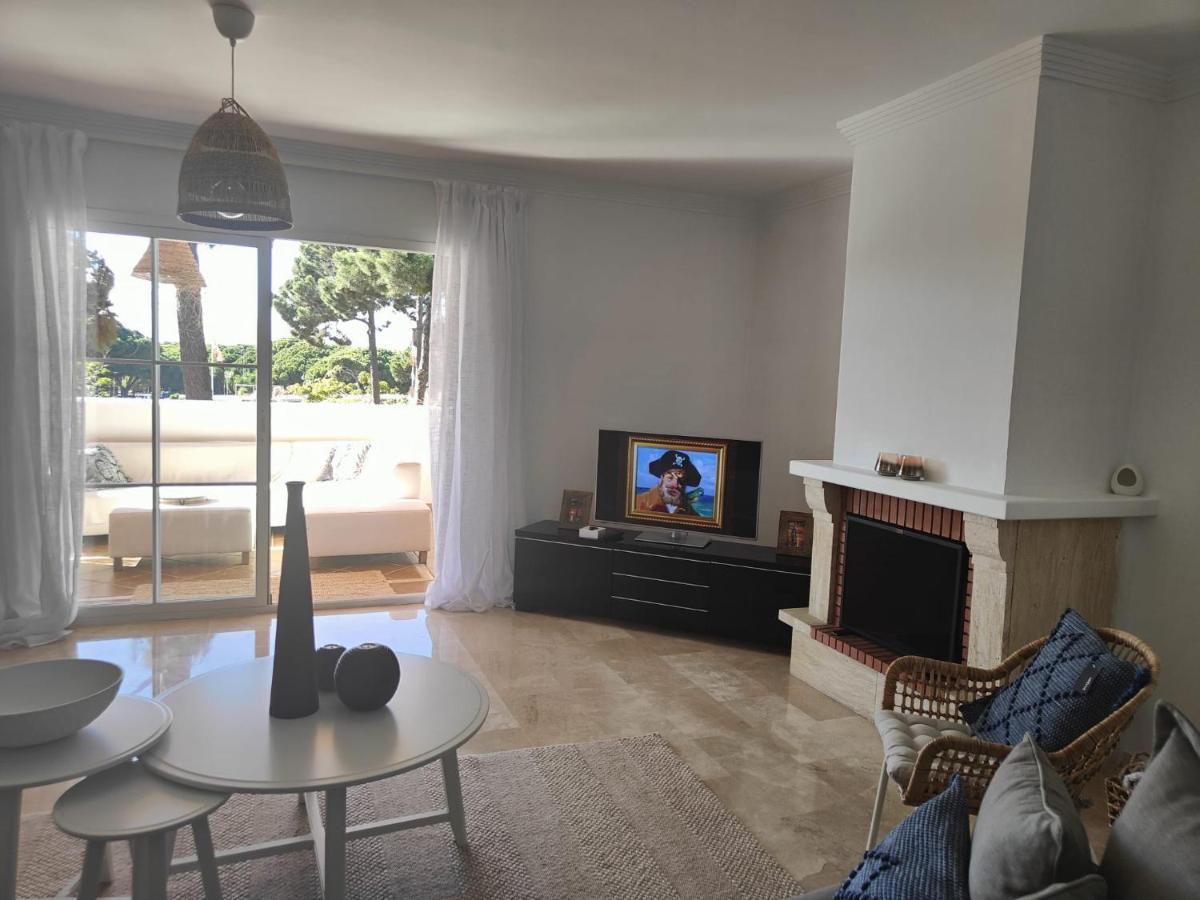 Center Beach 2 Beds Appartement Elviria Marbella Exterior photo